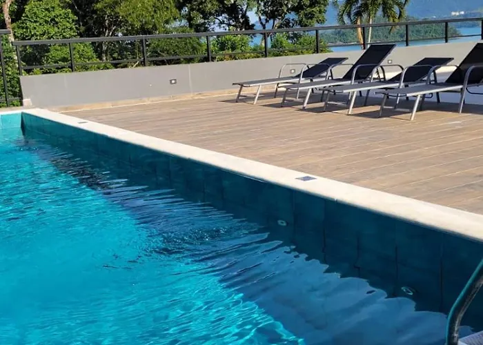 Apê na praia da Lagoinha a 400m da praia